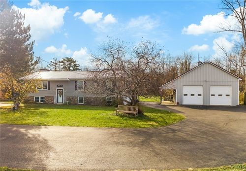 892 Clark Street Rd, Auburn, NY, 13021-8507 | Card Image