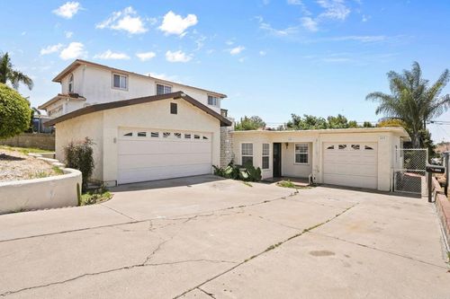 2436 38 Reo Dr., San Diego, CA, 92139 | Card Image