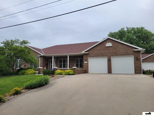 305 Blaine St, Valparaiso, NE, 68065-8707 | Card Image