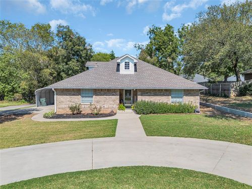 307 Bowling Dr, Pauls Valley, OK, 73075-5233 | Card Image