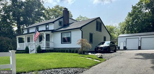 72 Main St, Holmdel, NJ, 07733-2344 | Card Image