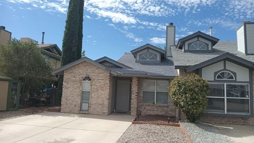 5216 Chuckwagon Trl Nw, Albuquerque, NM, 87120-2888 | Card Image