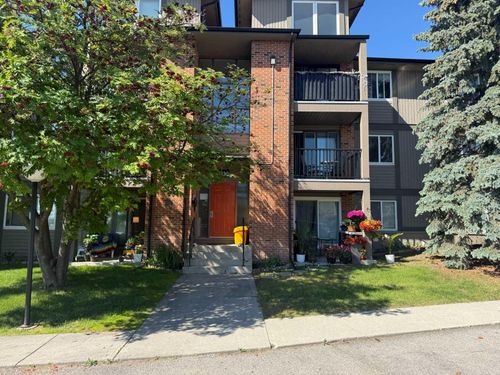 623-6400 Coach Hill Road Sw, Calgary, AB, T3H1B8 | Card Image