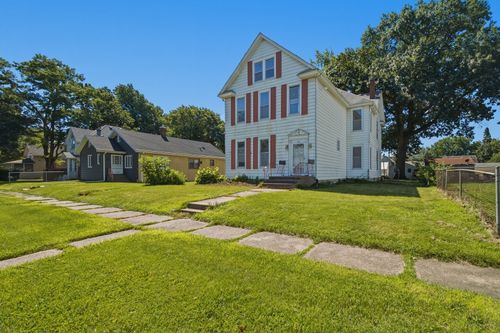1121 W 14th St, Davenport, IA, 52804-3741 | Card Image