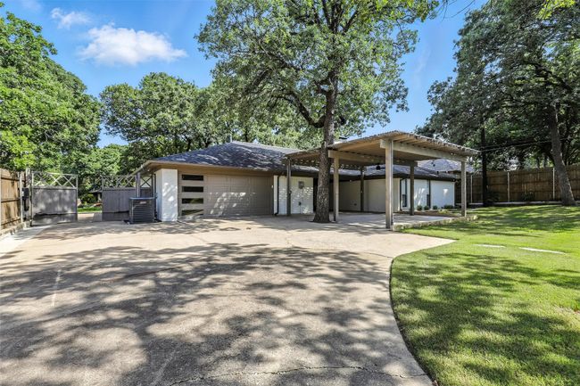 116 Meandering Ln, House other with 3 bedrooms, 3 bathrooms and null parking in Burleson TX | Image 35