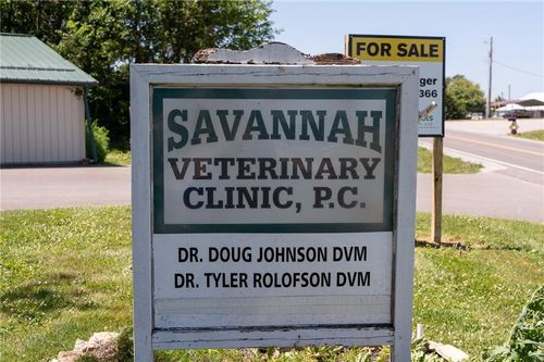 1302 W Us Highway 71, Savannah, MO, 64485-1157 | Card Image