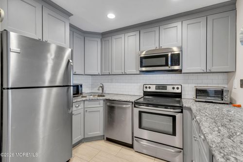 g-129 Amberly Dr, Manalapan, NJ, 07726-2473 | Card Image