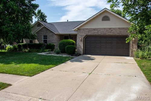 213 Hodgens Mill Ln, O Fallon, IL, 62269-6671 | Card Image