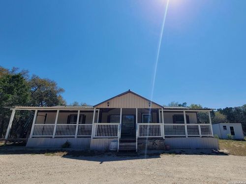 885 Brushy Creek Dr, Lakehills, TX, 78063-6568 | Card Image