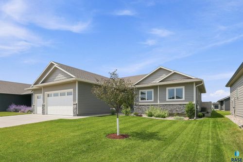5508 E 64th St Street, Sioux Falls, SD, 57108 | Card Image