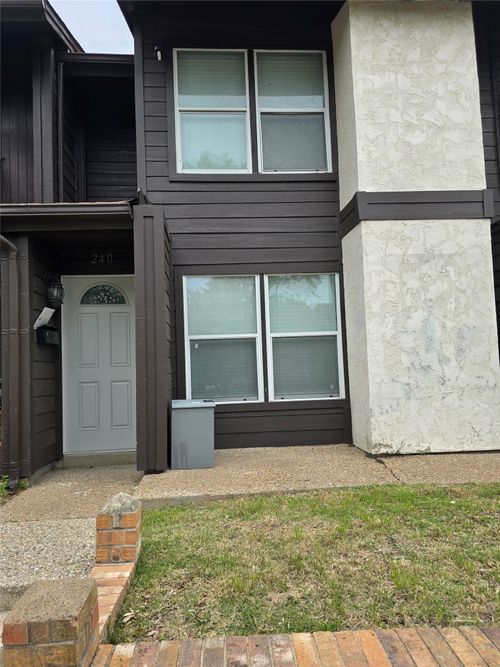 240 Rolling Hills Pl, Lancaster, TX, 75146-1026 | Card Image
