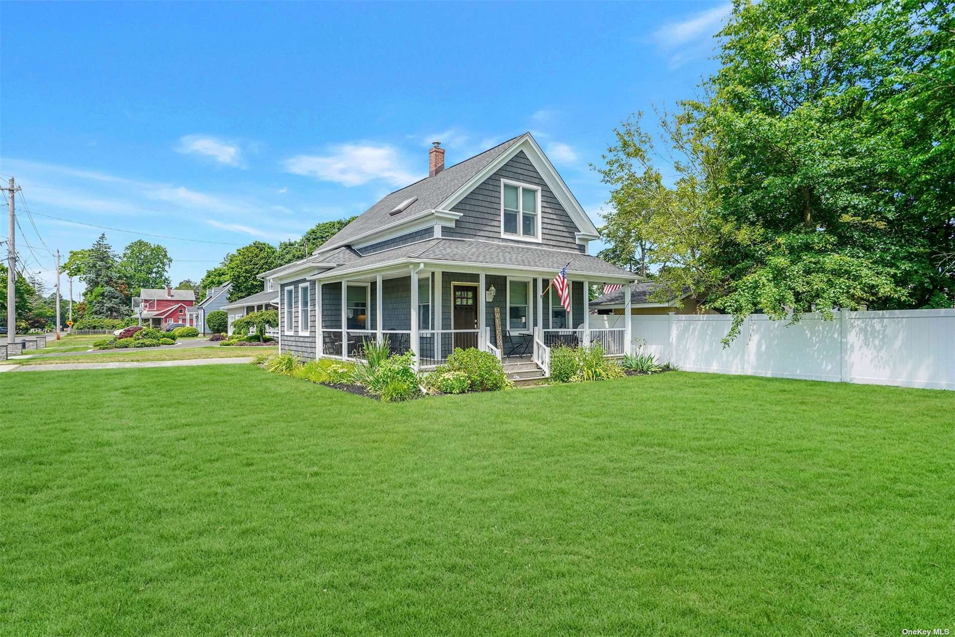 Smithtown Ave, Bohemia, NY 11716