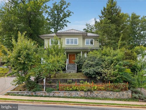 2136 Powhatan St, Falls Church, VA, 22043-1909 | Card Image