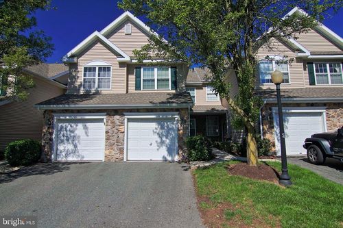 104 Country Ln, MORGANTOWN, PA, 19543-8812 | Card Image