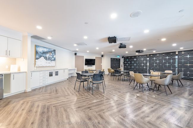 1520 - 32 Clarissa Dr, Condo with 2 bedrooms, 2 bathrooms and 2 parking in Richmond Hill ON | Image 32