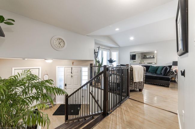 7004 39 Th Street, House other with 5 bedrooms, 3 bathrooms and 5 parking in Lloydminster AB | Image 5