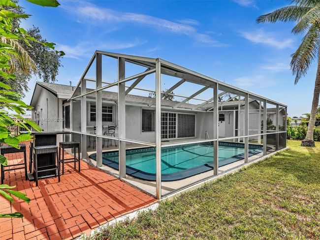 8970 Johnson St, House other with 3 bedrooms, 2 bathrooms and null parking in Pembroke Pines FL | Image 42