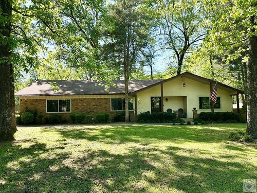 911 Clear Creek Dr, Texarkana, TX, 75503-1141 | Card Image
