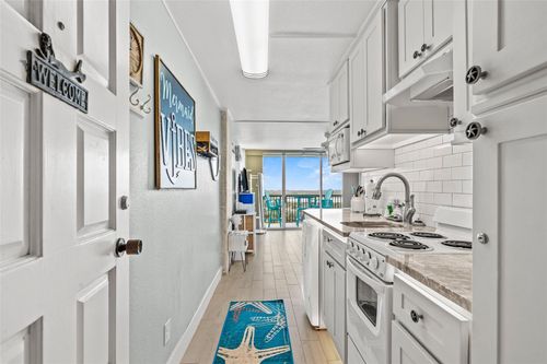 apt-801-415 E Beach Dr, Galveston, TX, 77550-3317 | Card Image