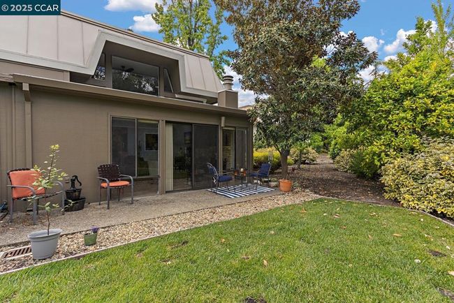 APT-1 - 1244 Singingwood Ct, Townhouse with 2 bedrooms, 2 bathrooms and 1 parking in Walnut Creek CA | Image 29