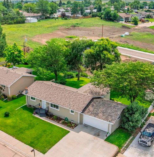 900 Summit St, Belle Fourche, SD, 57717-2221 | Card Image