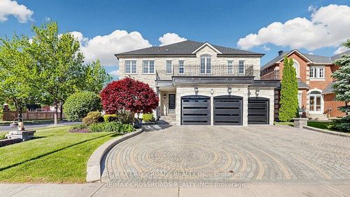 2 Mumberson Crt, Markham, ON, L6C1Y4 | Card Image