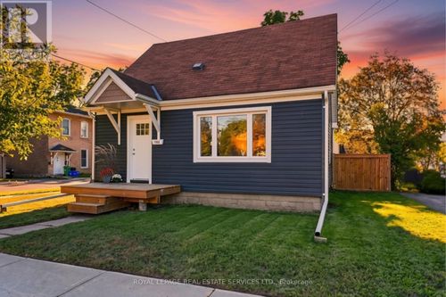 193 Rutherford Ave, Peterborough, ON, K9J5C9 | Card Image