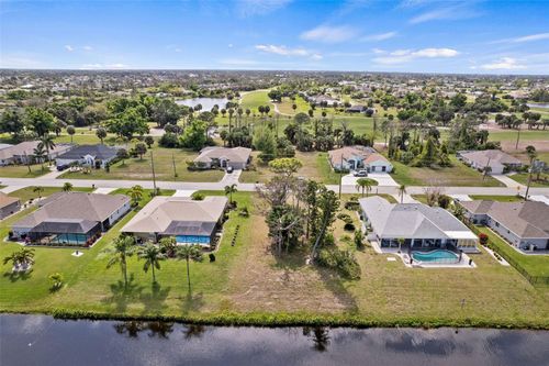 475 Rotonda Cir, ROTONDA WEST, FL, 33947-2031 | Card Image