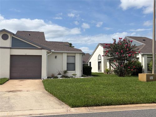 31 Lakepointe Cir, KISSIMMEE, FL, 34743-8114 | Card Image