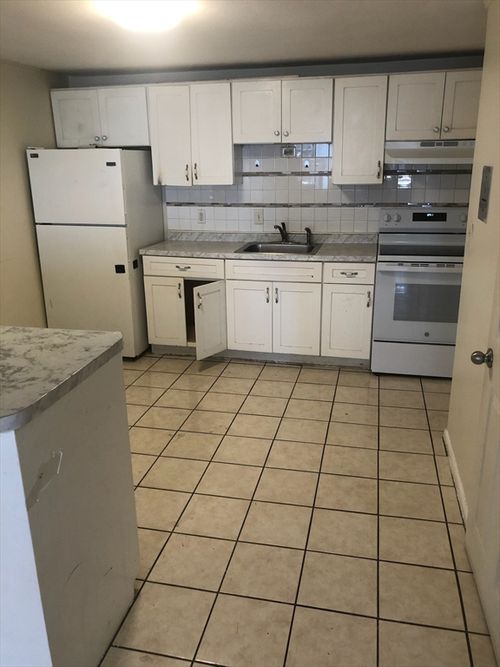 apt-4-49 Laighton St, Lynn, MA, 01902-3795 | Card Image