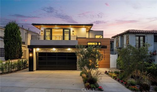 1721 Oak Ave, Manhattan Beach, CA, 90266-5006 | Card Image