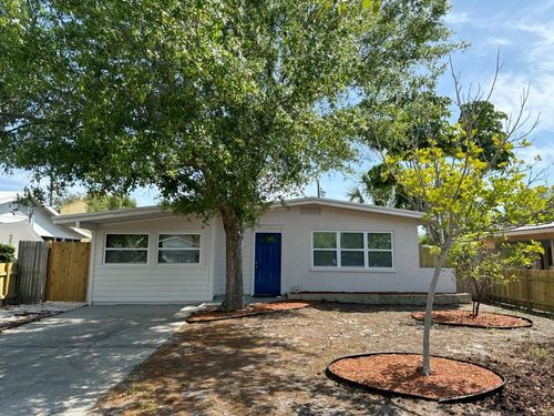 6558 2nd Ave S, SAINT PETERSBURG, FL, 33707-1312 | Card Image