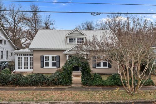 712 Broad Street, Burlington, NC, 27215 | Card Image