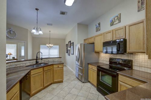 3705 Hillside, Schertz, TX, 78108-2214 | Card Image