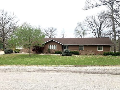 43 Lake Shore Dr, Pana, IL, 62557-6655 | Card Image