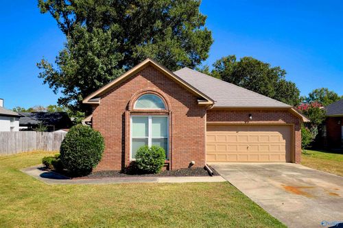 1961 E Brownstone, Decatur, AL, 35603 | Card Image