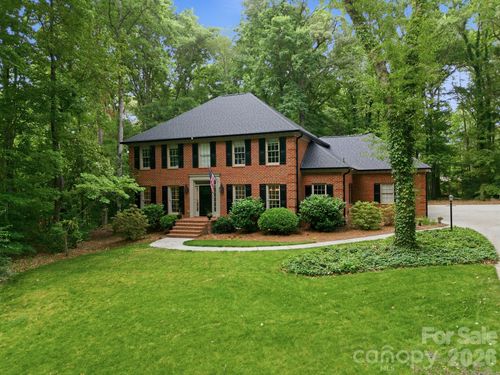 1526 Chadmore Ln Nw, Concord, NC, 28027-9084 | Card Image
