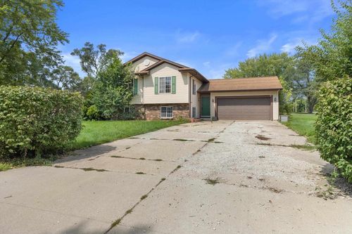 325 W Rice Drive, Beloit, WI, 53511 | Card Image