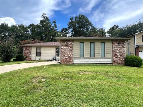 225 China Doll Dr, TALLAHASSEE, FL, 32312-9652 | Card Image