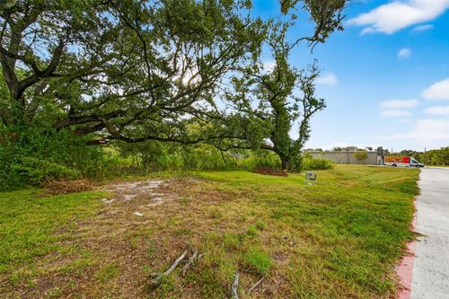 4647 Maggie St, Houston, TX, 77051-2833 | Card Image