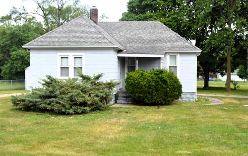 2139 S Isabella Rd, Mount Pleasant, MI, 48858-2063 | Card Image