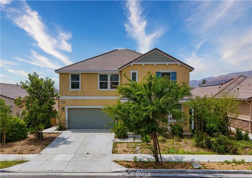 2957 Flagstaff Dr, Jurupa Valley, CA, 92509-1423 | Card Image