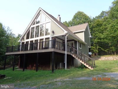 2803 Cheyennes Trail, House other with 3 bedrooms, 2 bathrooms and null parking in GERRARDSTOWN WV | Image 2