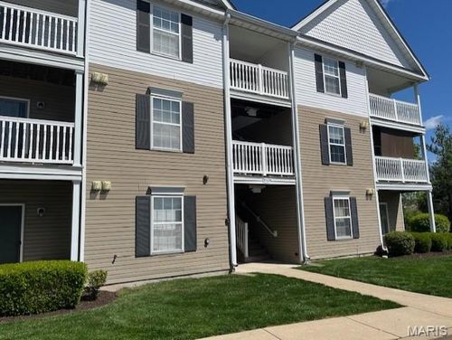 f-9744 Bexley Station Drive, St Louis, MO, 63123 | Card Image
