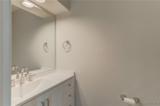 12255 Shore View Dr, Townhouse with 3 bedrooms, 4 bathrooms and null parking in Henrico VA | Image 14