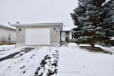 39 Jordon Cres, House other with 2 bedrooms, 2 bathrooms and 5 parking in Orillia ON | Image 1