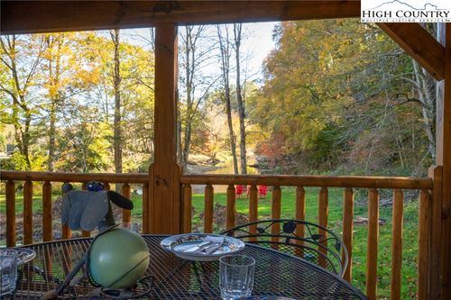 239 Ginger Cir, Newland, NC, 28657-7862 | Card Image