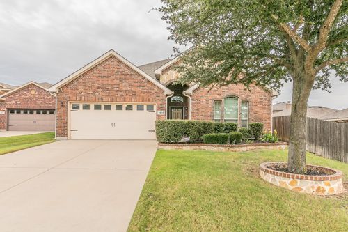 6810 Muirfield Dr, Arlington, TX, 76001-3817 | Card Image