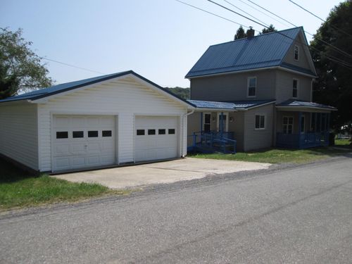 70 Tunnel Hill Rd, Brookville, PA, 15825-4660 | Card Image