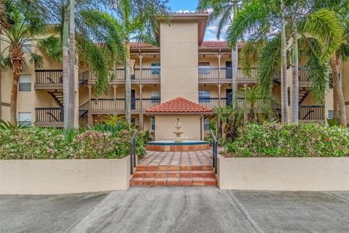 apt-712-2400 Feather Sound Dr, CLEARWATER, FL, 33762-3092 | Card Image